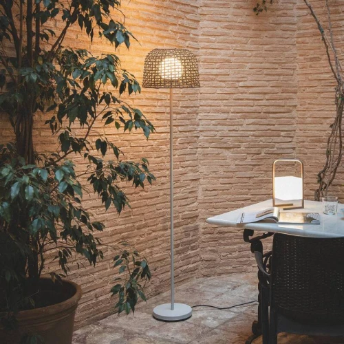 Lampa Podłogowa Zewnętrzna z Metalu Karotty.jpg